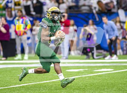 Thumbnail 1 in Acadiana vs. Destrehan (LHSAA 5A Final) photogallery.