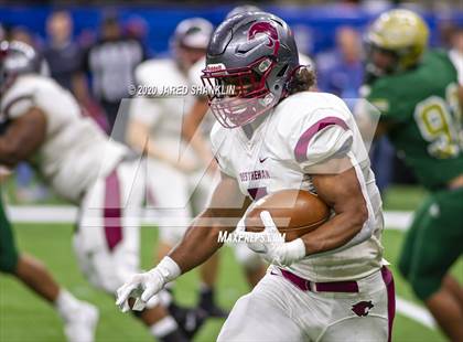 Thumbnail 1 in Acadiana vs. Destrehan (LHSAA 5A Final) photogallery.