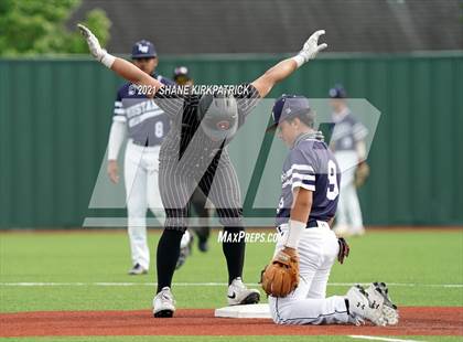 Thumbnail 3 in Melissa vs. Life Waxahachie (UIL 4A Quarterfinal) photogallery.