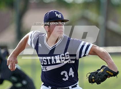 Thumbnail 3 in Melissa vs. Life Waxahachie (UIL 4A Quarterfinal) photogallery.