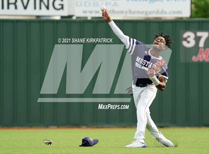 Thumbnail 1 in Melissa vs. Life Waxahachie (UIL 4A Quarterfinal) photogallery.