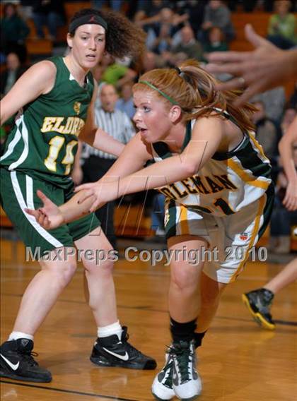 Thumbnail 3 in Eldred vs. Coleman Catholic (Section 9 Class D Final) photogallery.