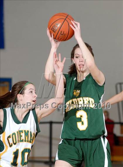 Thumbnail 2 in Eldred vs. Coleman Catholic (Section 9 Class D Final) photogallery.