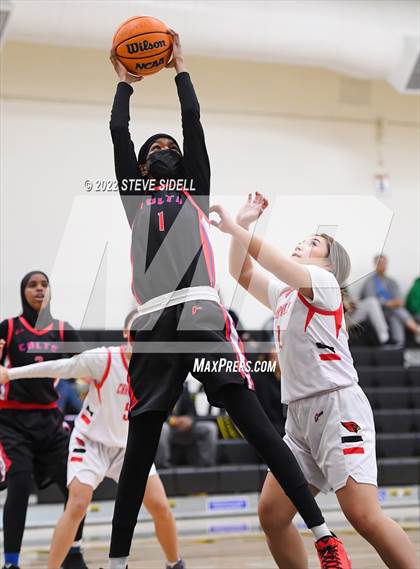 Thumbnail 3 in Hoover vs. Crawford photogallery.