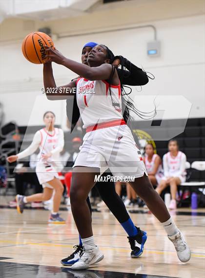 Thumbnail 3 in Hoover vs. Crawford photogallery.