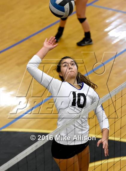 Thumbnail 1 in Fellowship Christian vs. Girls Prep photogallery.