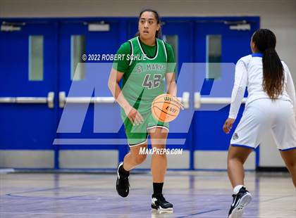 Thumbnail 3 in St. Mary's vs Folsom (Folsom-Vista Winter Classic) photogallery.