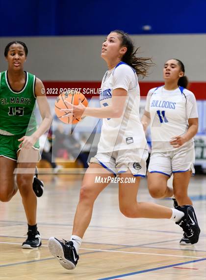 Thumbnail 1 in St. Mary's vs Folsom (Folsom-Vista Winter Classic) photogallery.
