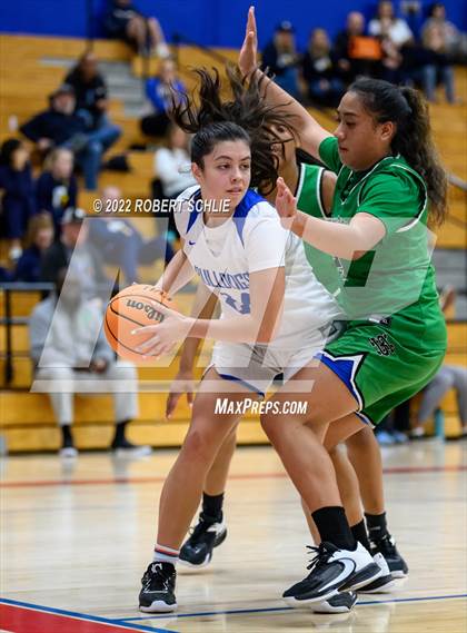 Thumbnail 2 in St. Mary's vs Folsom (Folsom-Vista Winter Classic) photogallery.