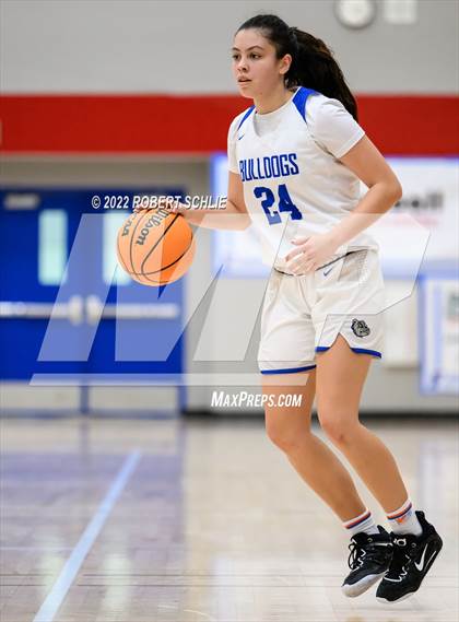 Thumbnail 3 in St. Mary's vs Folsom (Folsom-Vista Winter Classic) photogallery.