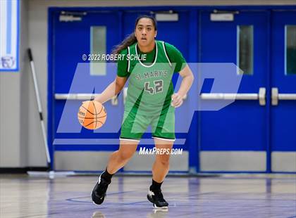 Thumbnail 2 in St. Mary's vs Folsom (Folsom-Vista Winter Classic) photogallery.