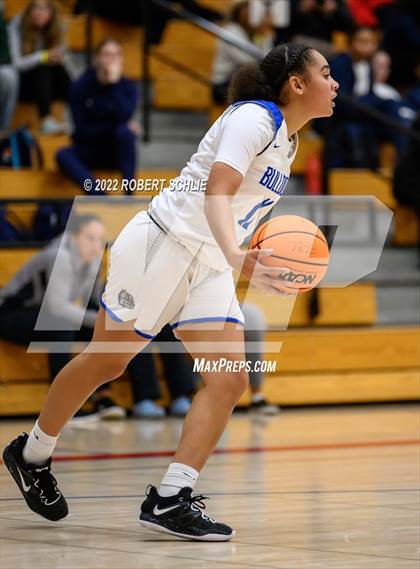 Thumbnail 2 in St. Mary's vs Folsom (Folsom-Vista Winter Classic) photogallery.