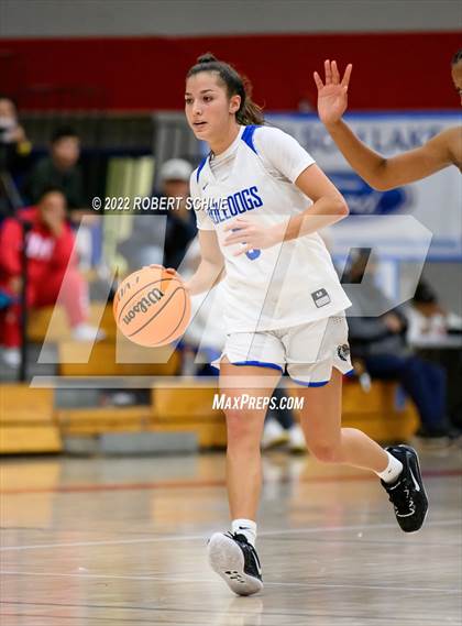 Thumbnail 2 in St. Mary's vs Folsom (Folsom-Vista Winter Classic) photogallery.