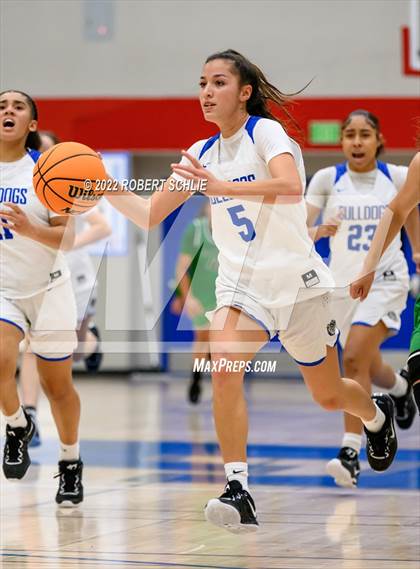 Thumbnail 2 in St. Mary's vs Folsom (Folsom-Vista Winter Classic) photogallery.