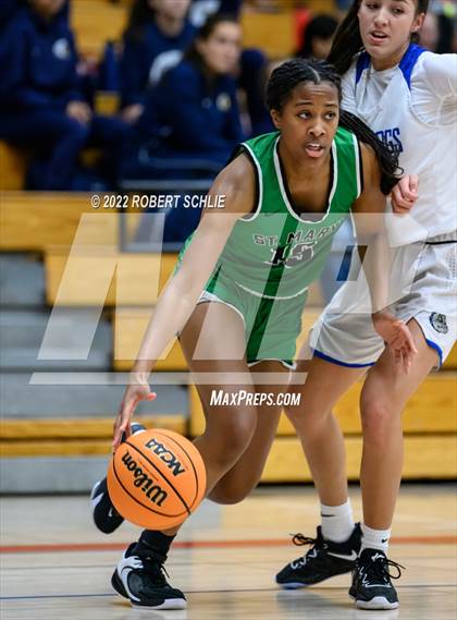 Thumbnail 1 in St. Mary's vs Folsom (Folsom-Vista Winter Classic) photogallery.