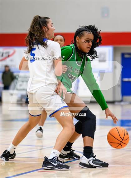 Thumbnail 1 in St. Mary's vs Folsom (Folsom-Vista Winter Classic) photogallery.