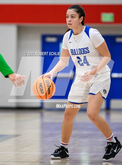 Thumbnail 3 in St. Mary's vs Folsom (Folsom-Vista Winter Classic) photogallery.