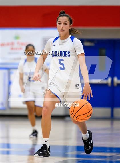 Thumbnail 3 in St. Mary's vs Folsom (Folsom-Vista Winter Classic) photogallery.