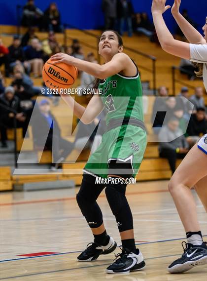 Thumbnail 2 in St. Mary's vs Folsom (Folsom-Vista Winter Classic) photogallery.