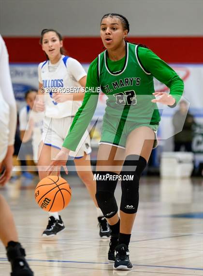Thumbnail 1 in St. Mary's vs Folsom (Folsom-Vista Winter Classic) photogallery.
