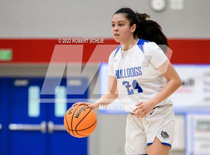 Thumbnail 1 in St. Mary's vs Folsom (Folsom-Vista Winter Classic) photogallery.