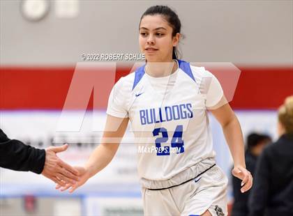Thumbnail 3 in St. Mary's vs Folsom (Folsom-Vista Winter Classic) photogallery.