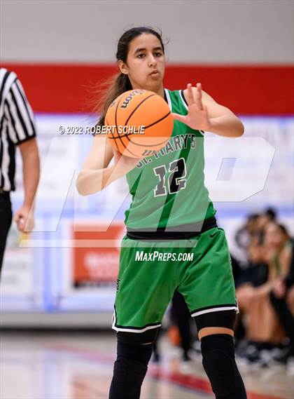 Thumbnail 1 in St. Mary's vs Folsom (Folsom-Vista Winter Classic) photogallery.