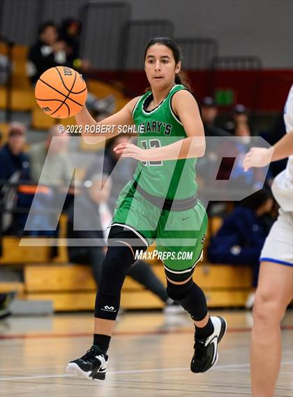 Thumbnail 3 in St. Mary's vs Folsom (Folsom-Vista Winter Classic) photogallery.