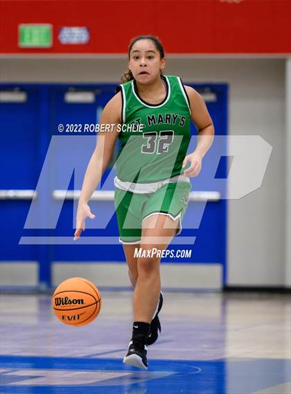 Thumbnail 2 in St. Mary's vs Folsom (Folsom-Vista Winter Classic) photogallery.