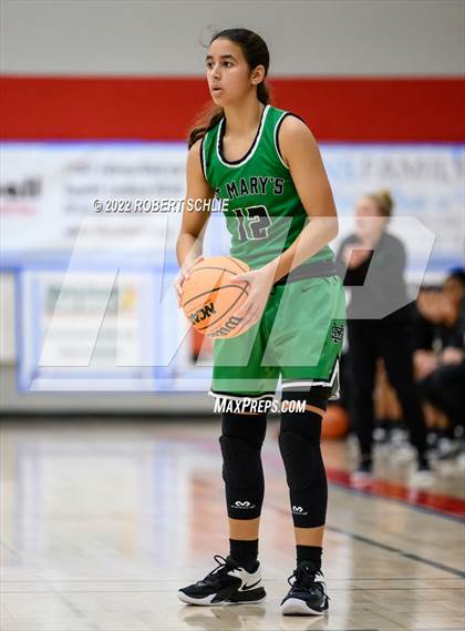 Thumbnail 3 in St. Mary's vs Folsom (Folsom-Vista Winter Classic) photogallery.