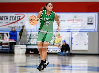 Thumbnail 2 in St. Mary's vs Folsom (Folsom-Vista Winter Classic) photogallery.