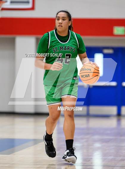 Thumbnail 3 in St. Mary's vs Folsom (Folsom-Vista Winter Classic) photogallery.