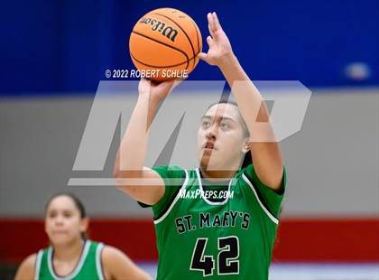 Thumbnail 2 in St. Mary's vs Folsom (Folsom-Vista Winter Classic) photogallery.