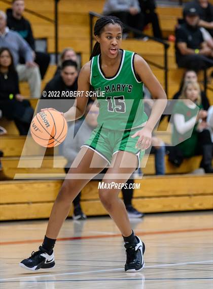 Thumbnail 2 in St. Mary's vs Folsom (Folsom-Vista Winter Classic) photogallery.