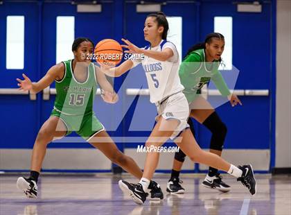 Thumbnail 1 in St. Mary's vs Folsom (Folsom-Vista Winter Classic) photogallery.