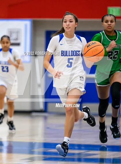 Thumbnail 2 in St. Mary's vs Folsom (Folsom-Vista Winter Classic) photogallery.