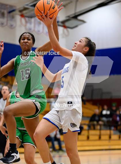 Thumbnail 2 in St. Mary's vs Folsom (Folsom-Vista Winter Classic) photogallery.