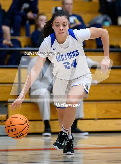Thumbnail 3 in St. Mary's vs Folsom (Folsom-Vista Winter Classic) photogallery.