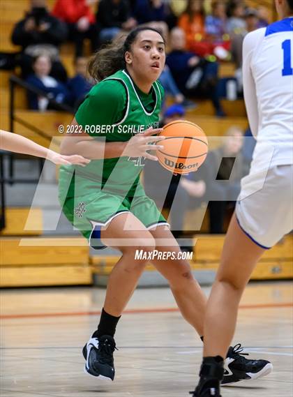 Thumbnail 1 in St. Mary's vs Folsom (Folsom-Vista Winter Classic) photogallery.