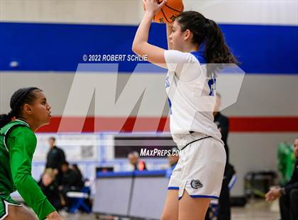 Thumbnail 1 in St. Mary's vs Folsom (Folsom-Vista Winter Classic) photogallery.