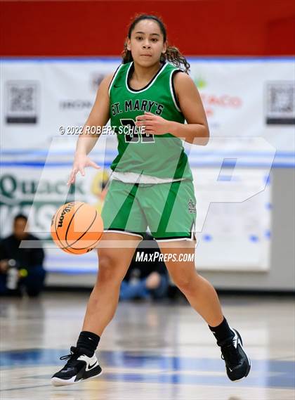 Thumbnail 1 in St. Mary's vs Folsom (Folsom-Vista Winter Classic) photogallery.