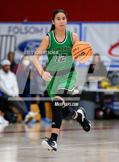 Thumbnail 3 in St. Mary's vs Folsom (Folsom-Vista Winter Classic) photogallery.