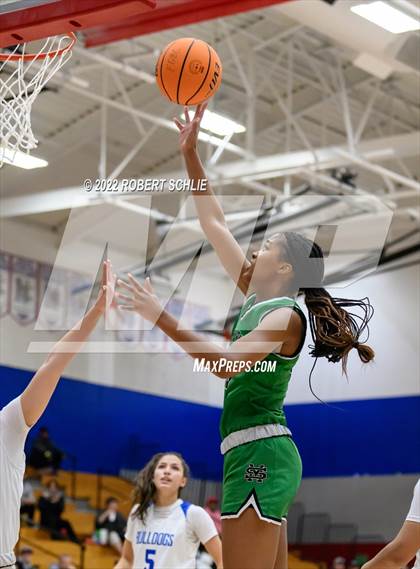 Thumbnail 3 in St. Mary's vs Folsom (Folsom-Vista Winter Classic) photogallery.