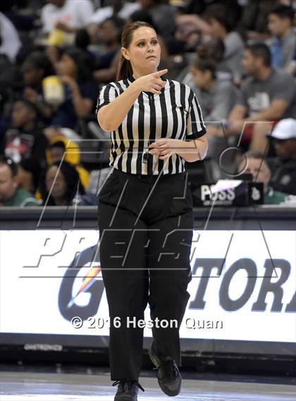 Thumbnail 2 in Vista Murrieta vs. Brea Olinda (CIF SoCal Regional D1 Final) photogallery.