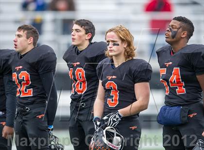 Thumbnail 1 in Wayland vs. Sharon (MIAA Division 3 East Final) photogallery.