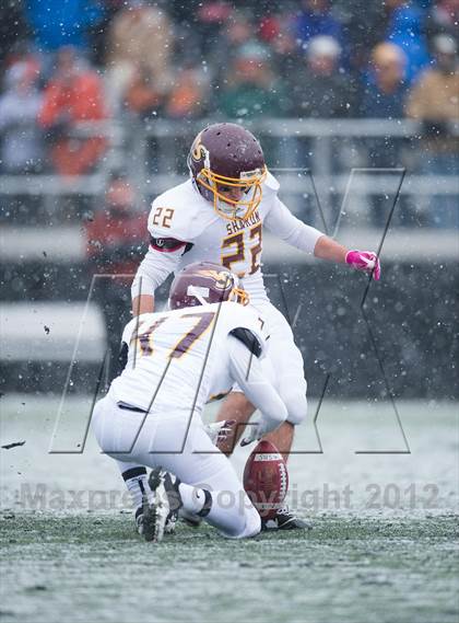 Thumbnail 3 in Wayland vs. Sharon (MIAA Division 3 East Final) photogallery.