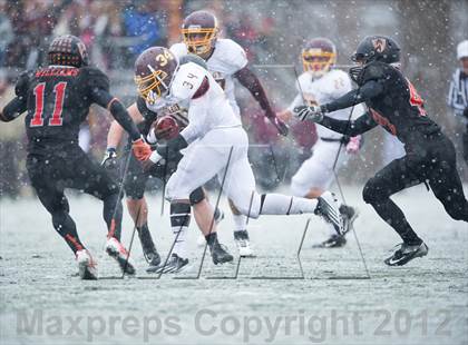Thumbnail 3 in Wayland vs. Sharon (MIAA Division 3 East Final) photogallery.
