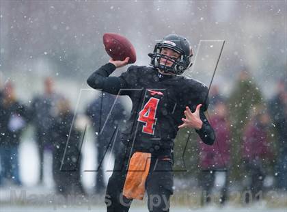 Thumbnail 1 in Wayland vs. Sharon (MIAA Division 3 East Final) photogallery.