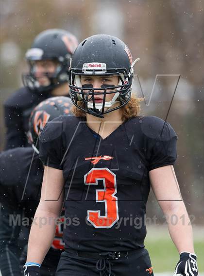 Thumbnail 2 in Wayland vs. Sharon (MIAA Division 3 East Final) photogallery.