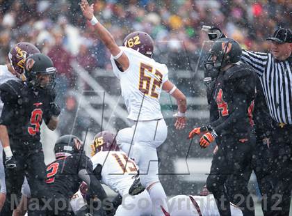 Thumbnail 2 in Wayland vs. Sharon (MIAA Division 3 East Final) photogallery.